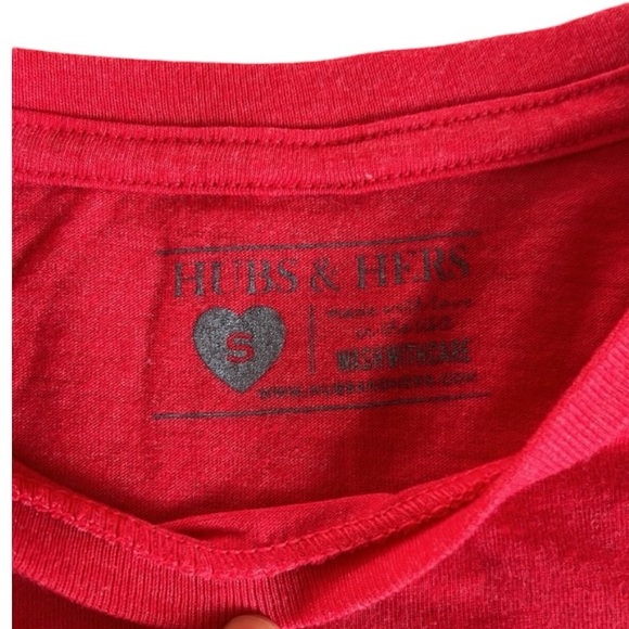 Hubs & Hers red “ His Ho Ho Ho” t-shirt - Picture 3 of 4